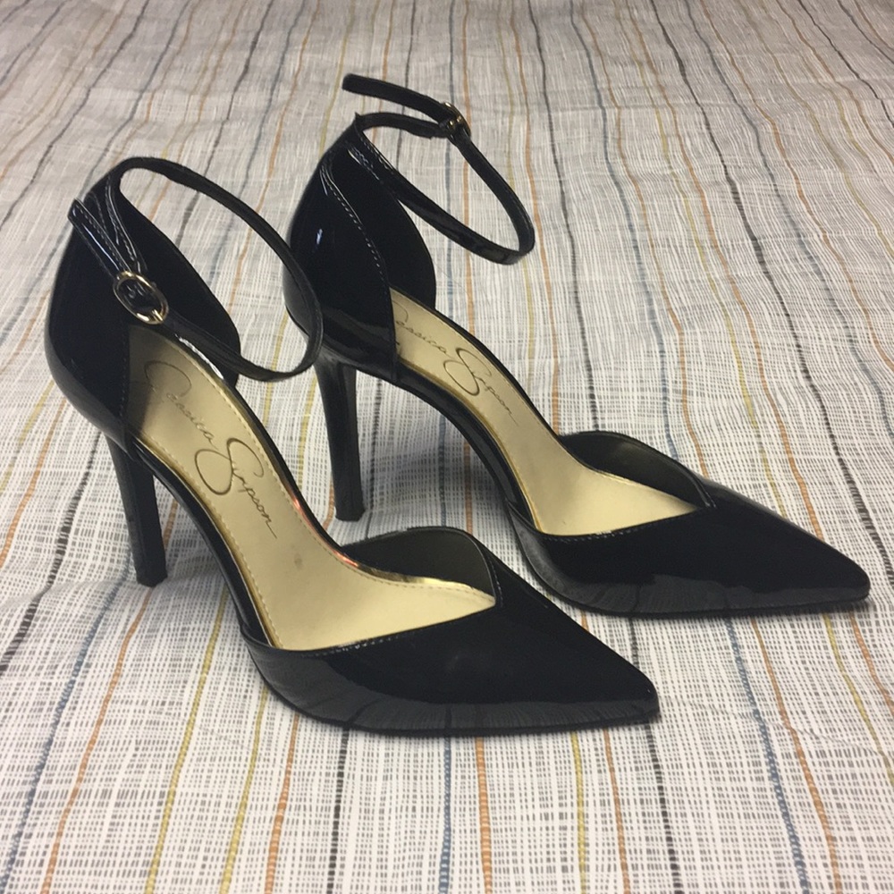 Size 6.5 Jessica Simpson Pumps